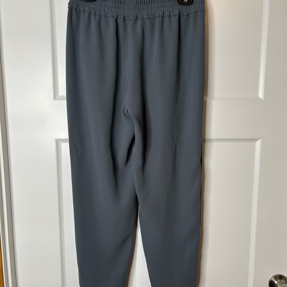 J Crew Women’s Size 8 Active Pants Gray Activewear Athleisure 6065 - Picture 9 of 9